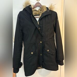 Hollister Heritage fur lined coat for woman. X-ra small. Like new.